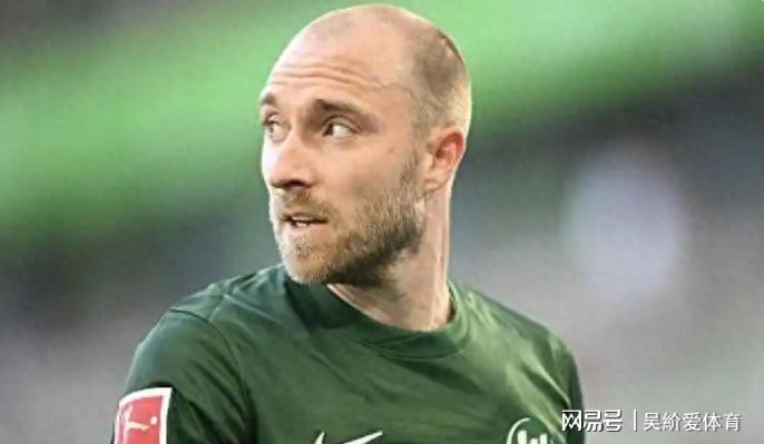 九游娱乐-足坛疯狂夜：0-1绝杀！0-0闷平！卢卡屡献神扑